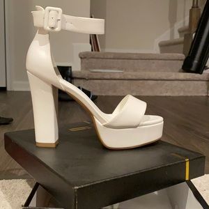 White platform sandal